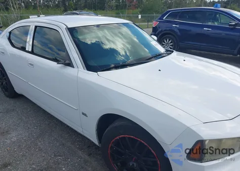 2010 Dodge Charger Sxt z USA, uszkodzony, nr VIN 2B3CA3CV1AH298480